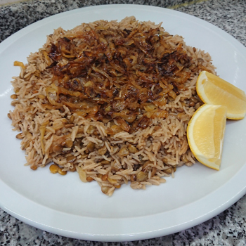 Mjadra 1 - Mjadra                                         (arroz com lentilhas e cebola caramelizada)