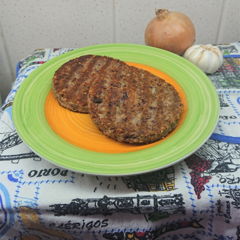 DSC 1635 - Burger de feijão vermelho e alho porró (francês)
