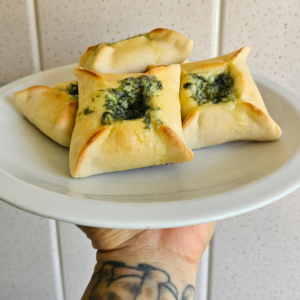 sfiha espinafre site 300x300 - Lista dos produtos congelados