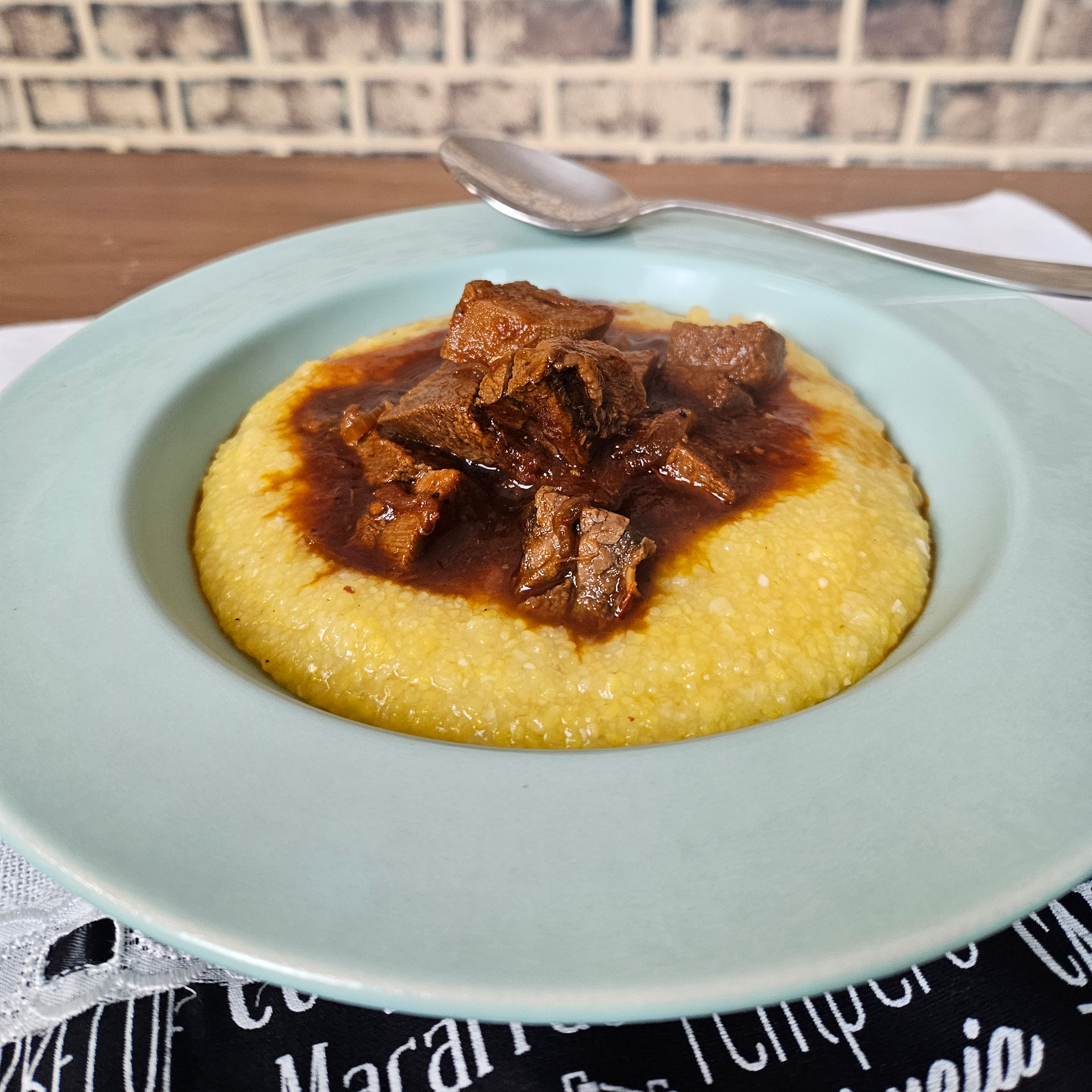 lingua polenta - Língua Bovina| Língua no molho de cerveja