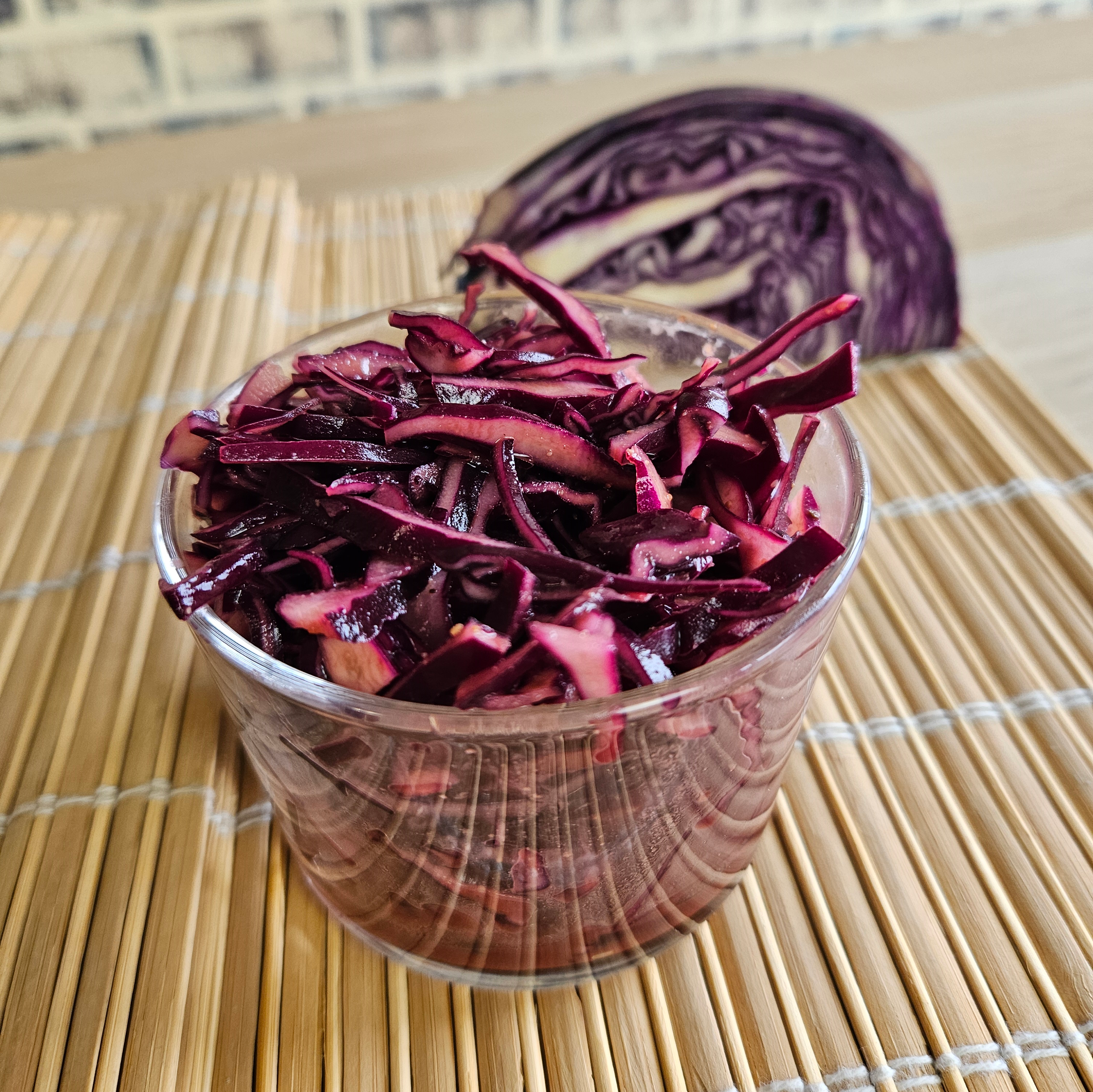 salada couve roxa - Salada de repolho/couve roxa e pasta de amendoim