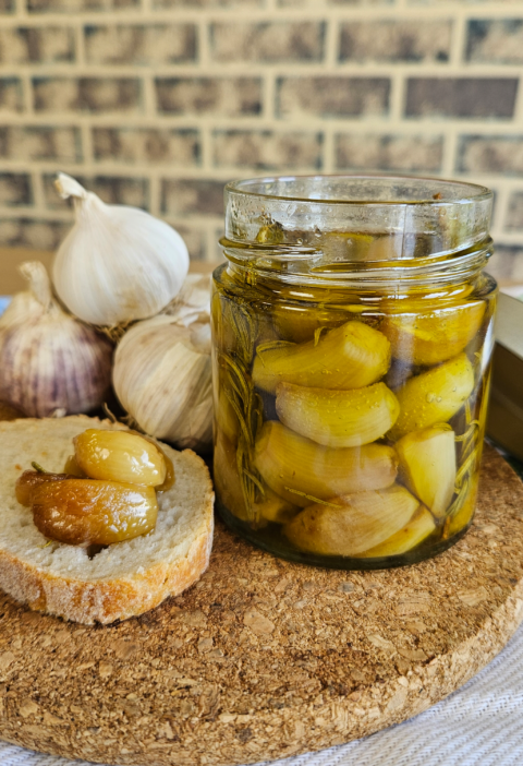 alho confit 480x702 - Alho confit| conserva de alho