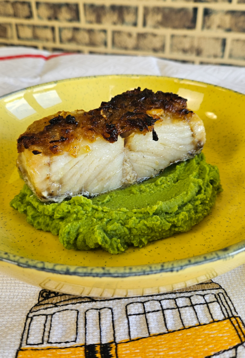 bacalhau forno pure de revilhas 480x702 - Bacalhau no forno com purê de ervilhas