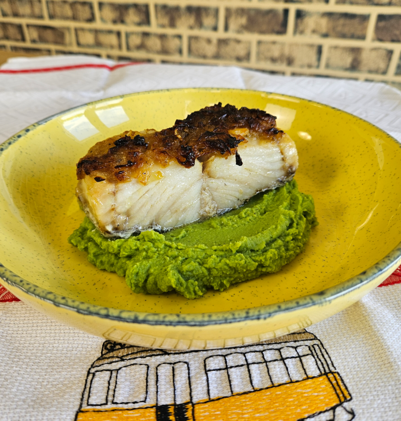 bacalhau forno pure de revilhas 800x840 - Bacalhau no forno com purê de ervilhas